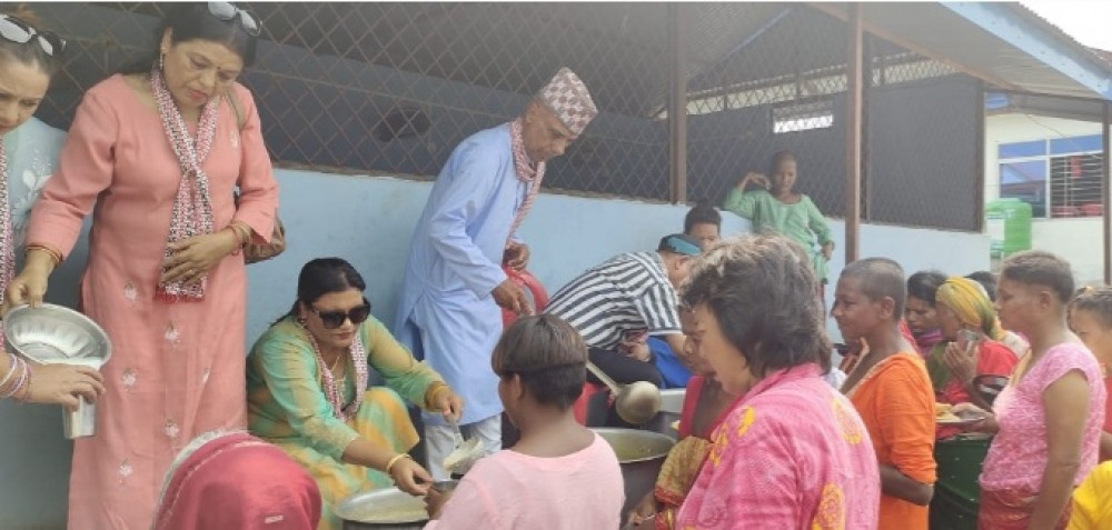जन्म दिनको उपलक्ष्यमा माया घरमा खाध्यान्न वितरण