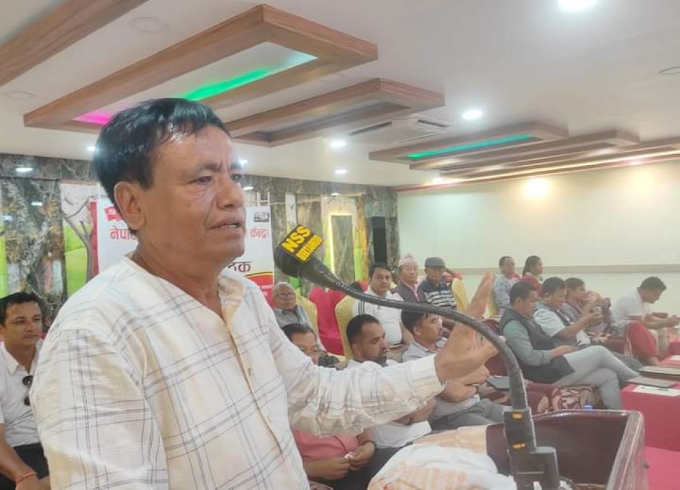 युवाहरुमा सबथोक छ, आशा छैन : राम कार्की