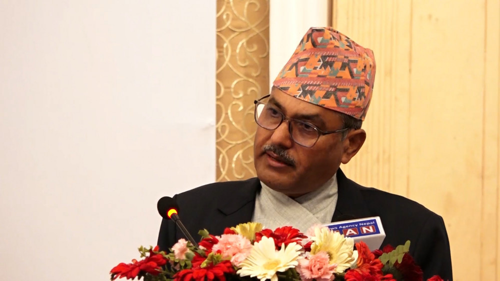 व्यवसायीलाई नकस्न गभर्नरको बैंकलाई आग्रह