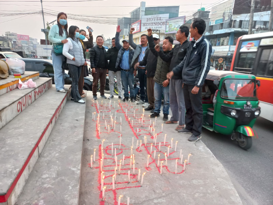 स्थापना दिवसमा नाउपाद्वारा दीप प्रज्वलन