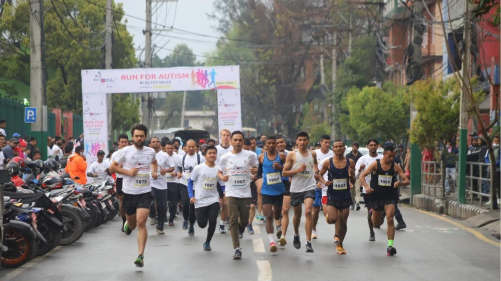 अटिजम बारे जनचेतना जगाउन दौड