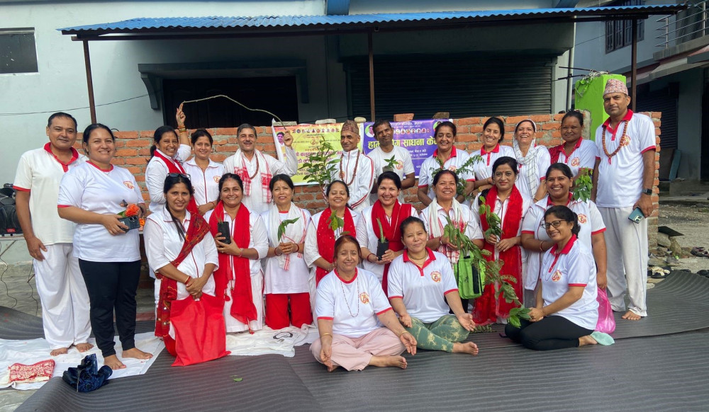 पतञ्जली नगर समितिले मनायो जडिबुटी दिवस तथा आचार्य बालकृष्णको जन्मोत्सव