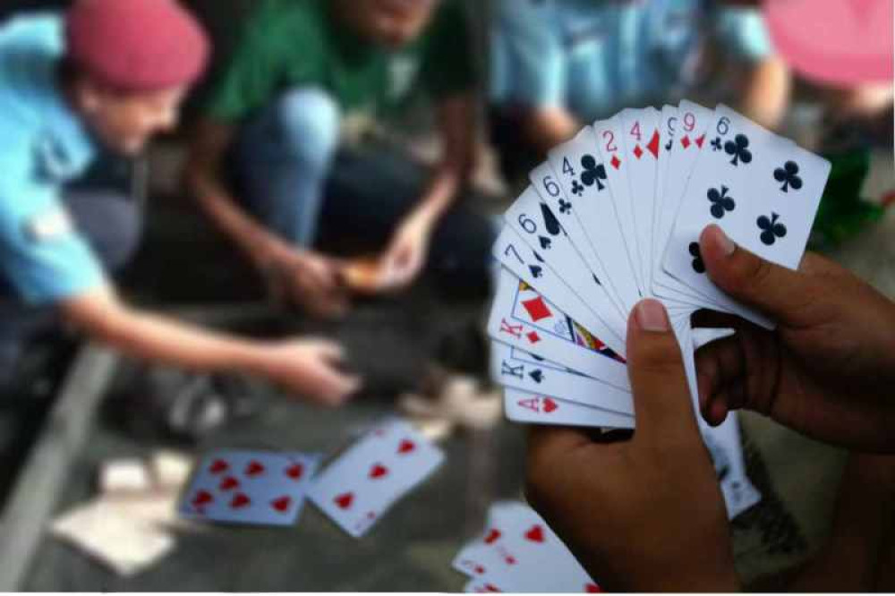 गोलधापबाट १३ जना जुवाडे पक्राउ