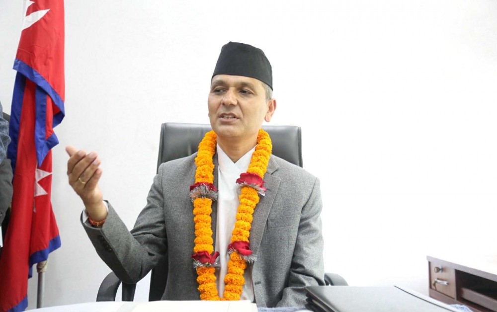 ओलीले आयोगको अस्तित्व स्वीकार नगरे कानुनले ठाउँमा ल्याउने गृहमन्त्री अर्यालको भनाई
