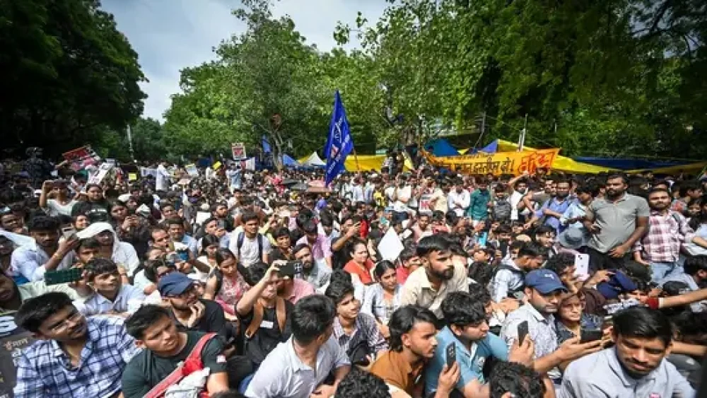 आन्दोलन चर्कंदै गएपछि भारतको १६ मेट्रो स्टेशन बन्द